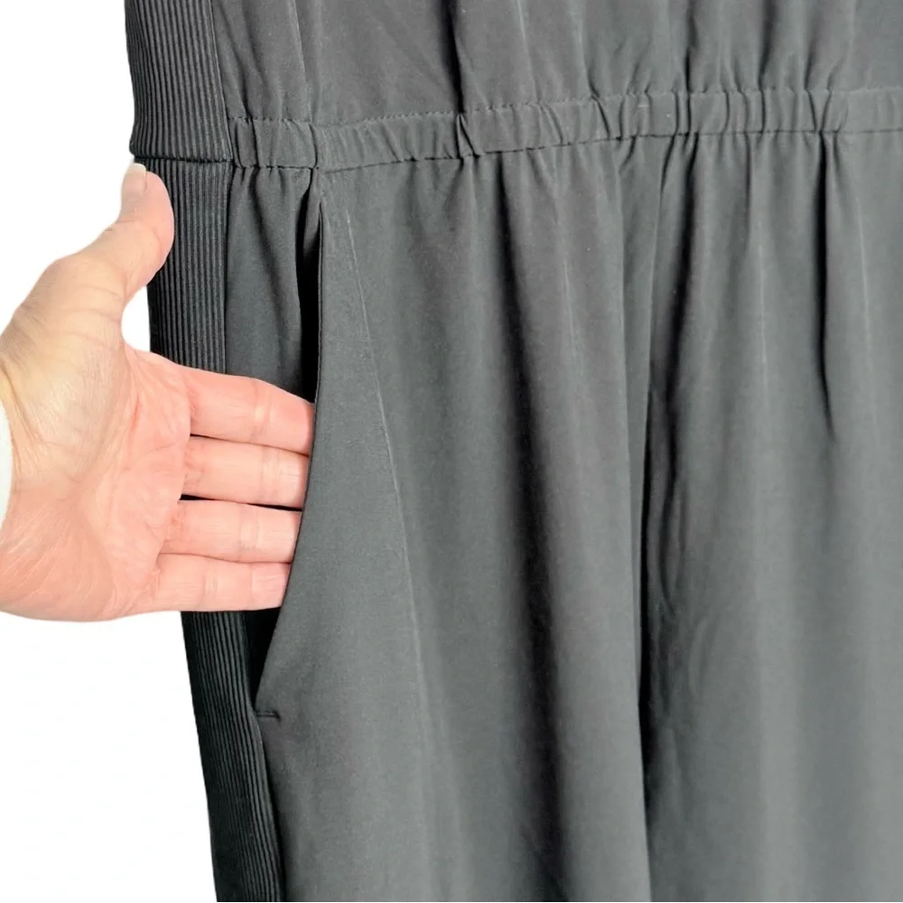 Athleta Black Brooklyn Jumpsuit Sleeveless 
Cropped Athleisure Size 10 Tall EUC - Picture 7 of 10